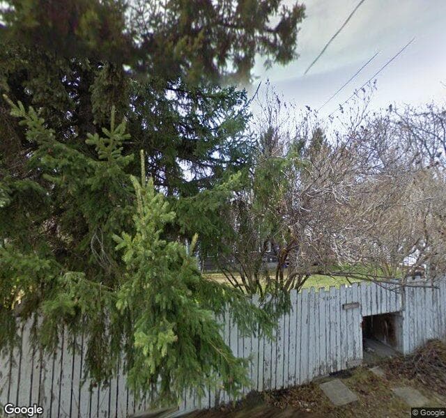 Street view of 1020 80 Avenue SW, Calgary