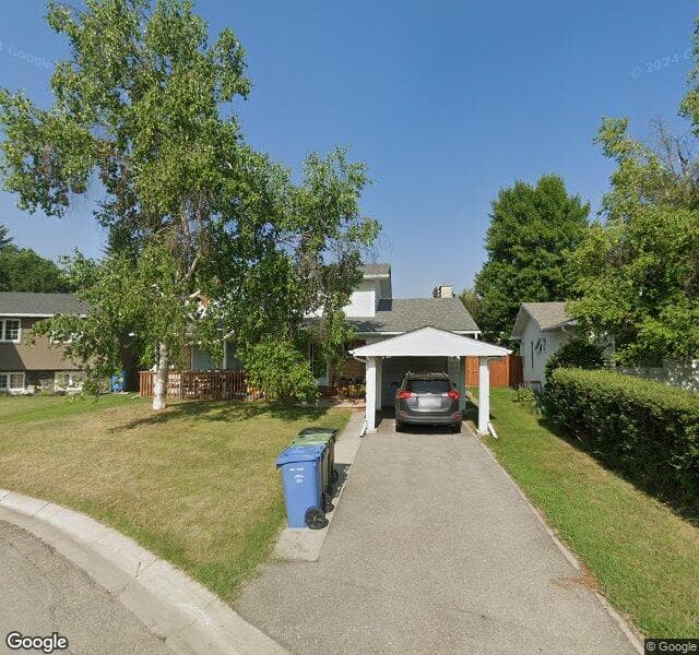 Street view of 614 Oakhill Place SW, Calgary