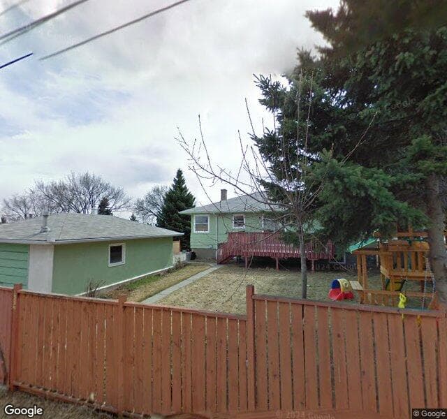 Street view of 212 Hawthorn Drive NW, Calgary