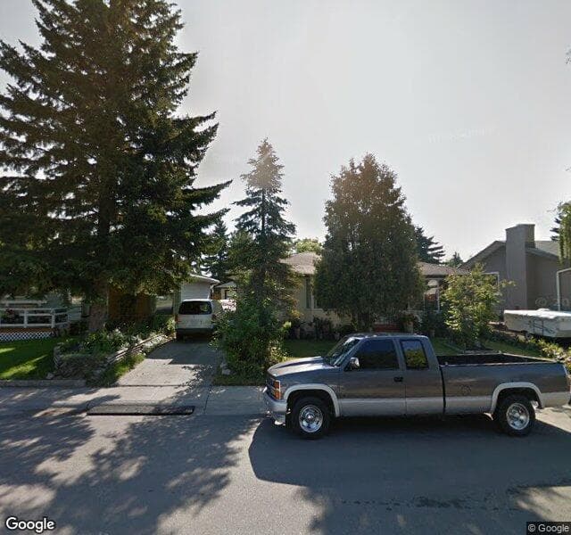Street view of 116 Lynnbrook Road SE, Calgary