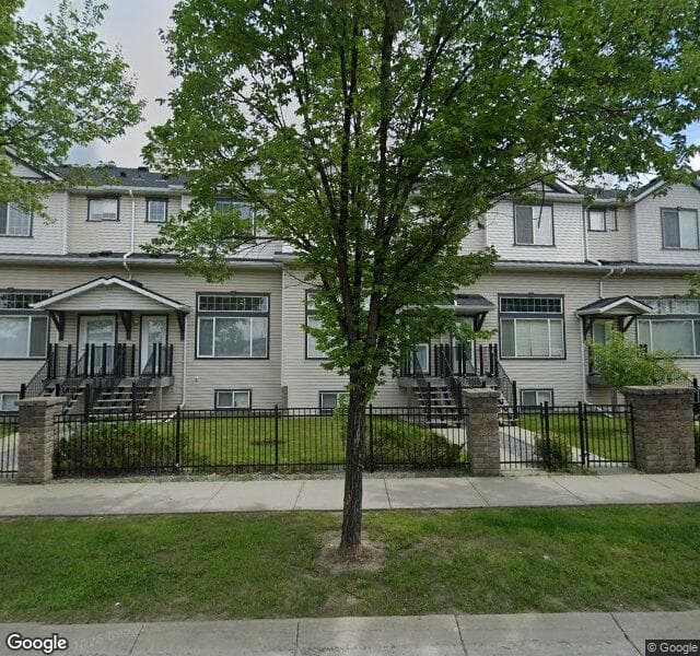 Street view of 105 Everhollow Heights SW, Calgary