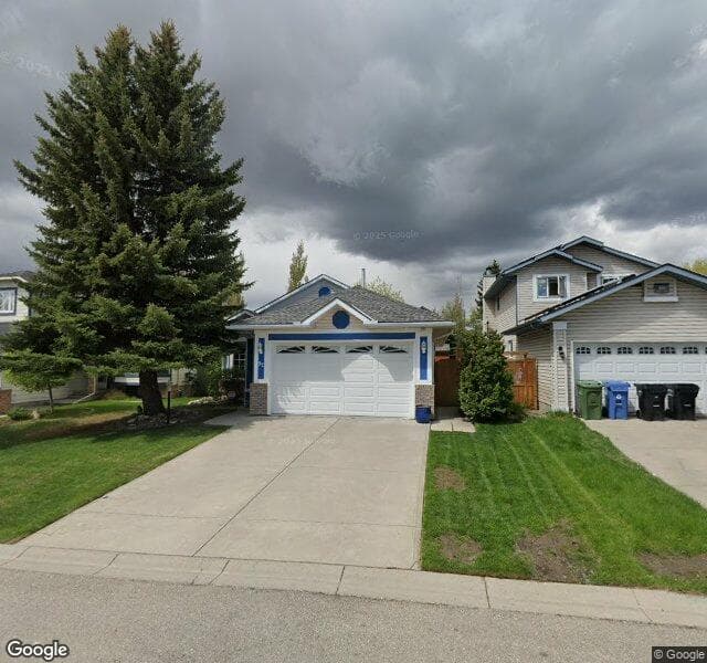 Street view of 92 Shannon Hill SW, Calgary