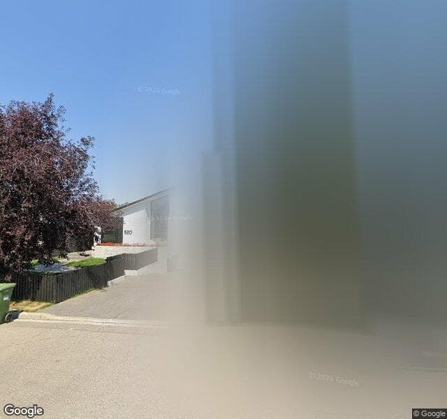 Street view of 520 Scarboro Avenue SW, Calgary