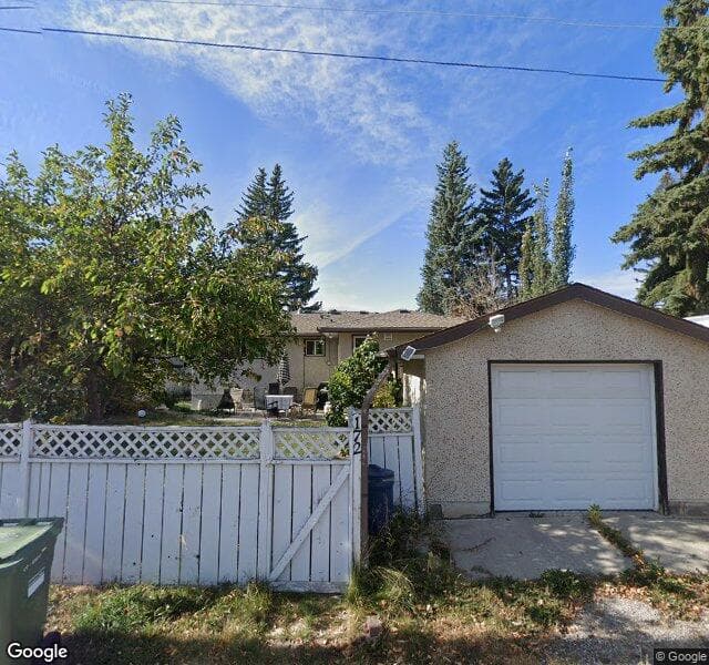 Street view of 172 Southampton Drive SW, Calgary