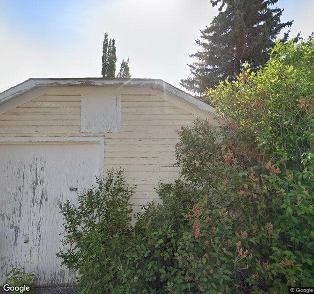 Street view of 1615 5 Street NW, Calgary