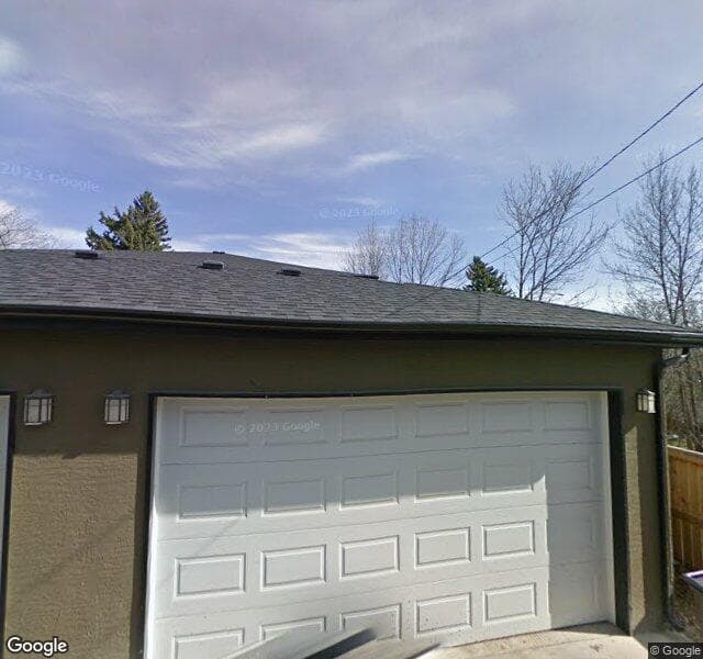 Street view of 905 23 Avenue NW, Calgary