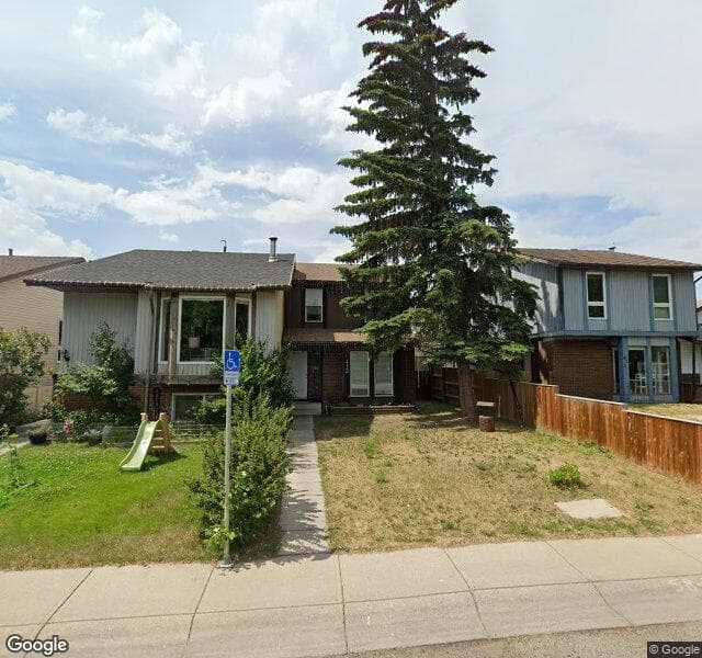 Street view of 413 Templeview Drive NE, Calgary