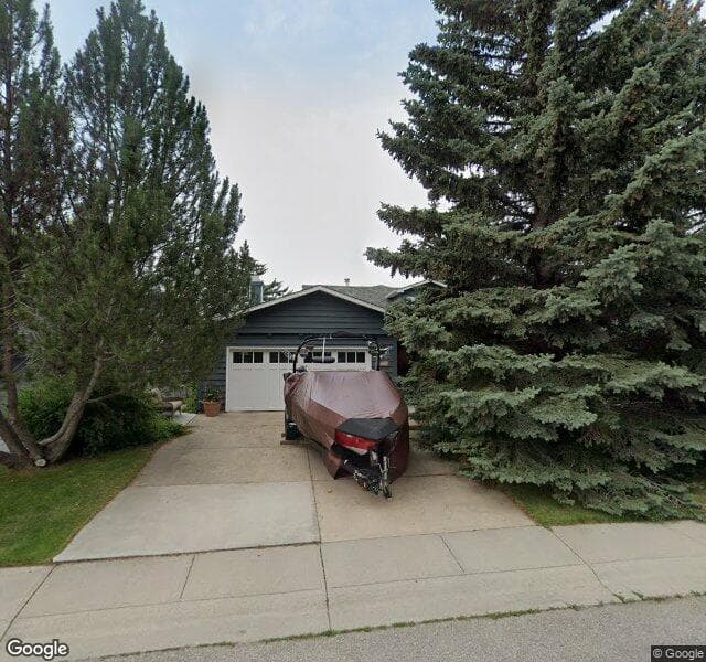 Street view of 140 Parkview Place SE, Calgary