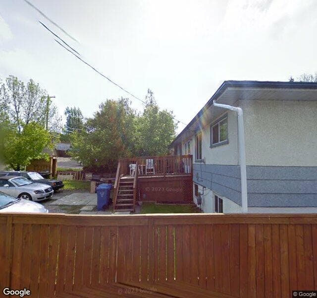 Street view of 1716 10 Avenue NE, Calgary
