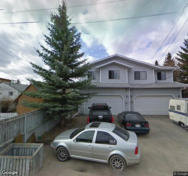 Street view of 122 26 Avenue NE, Calgary