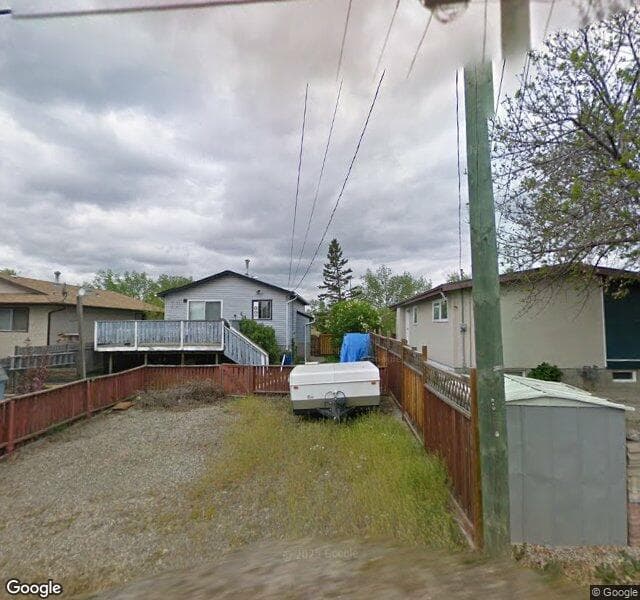 Street view of 816 Marlborough Way NE, Calgary