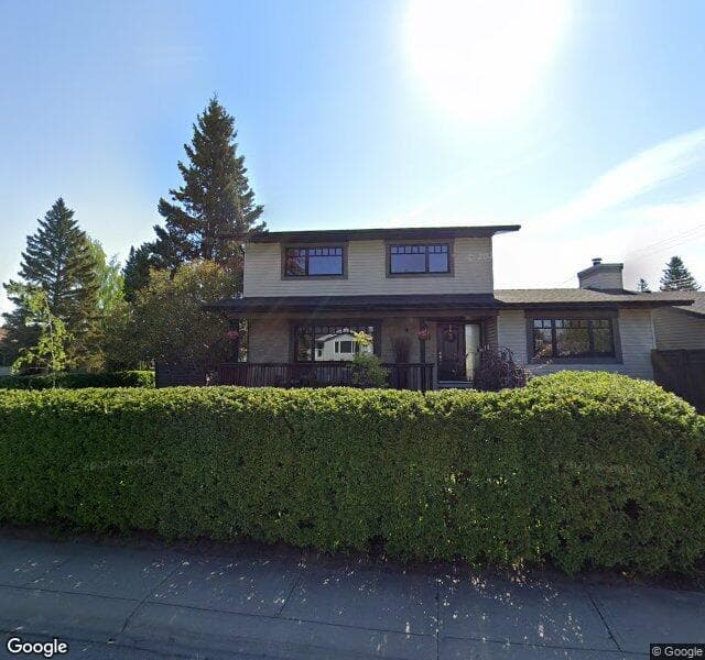 Street view of 207 Wascana Crescent SE, Calgary