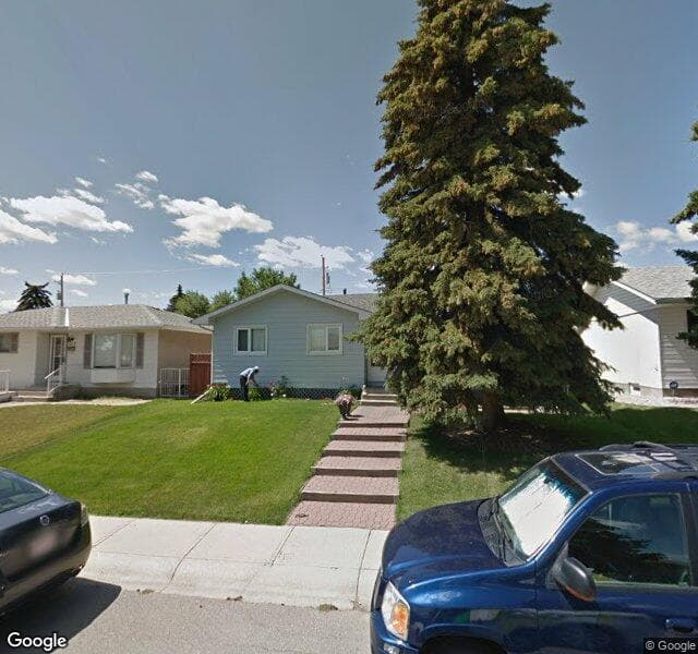 Street view of 1015 Raynard Crescent SE, Calgary