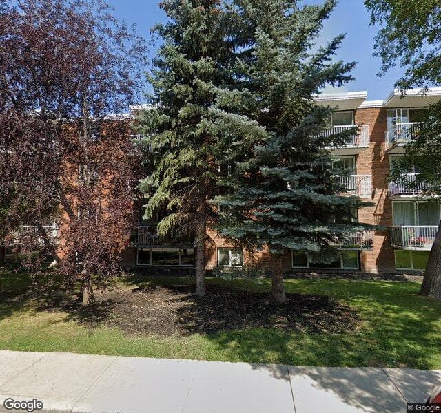 Street view of 204-320 24 Avenue SW, Calgary