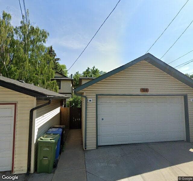 Street view of 524 10 Avenue NE, Calgary