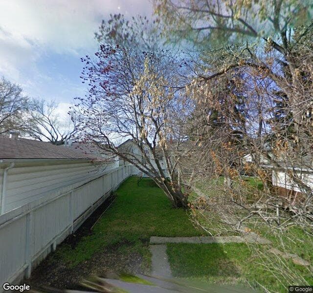 Street view of 418 32 Avenue NW, Calgary