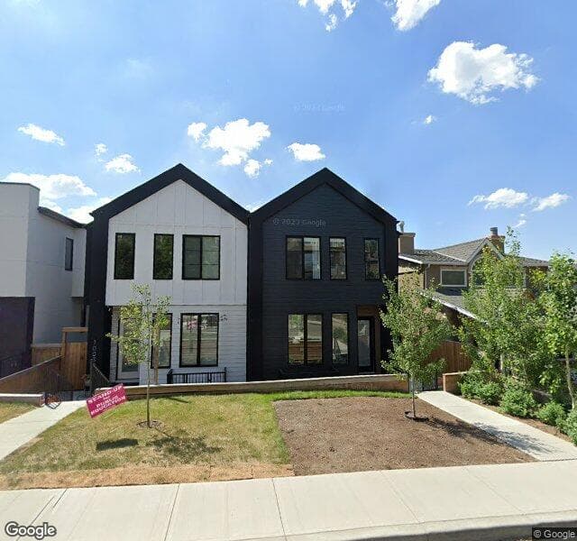 Street view of 1003A Drury Avenue NE, Calgary