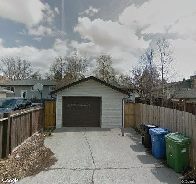 Street view of 1439 16 Street NE, Calgary