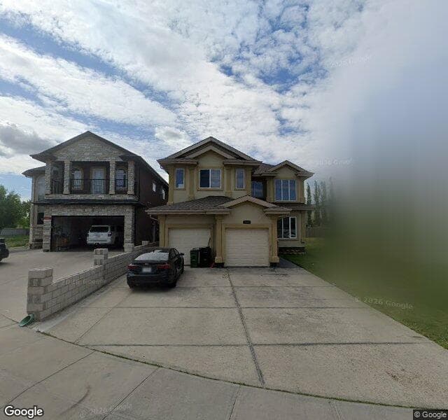 Street view of 1013 Wildwood Court NW, Edmonton