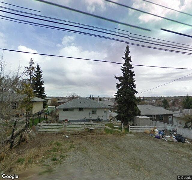 Street view of 507 33 Avenue NE, Calgary