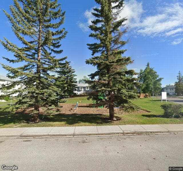 Street view of 11-4810 40 Avenue SW, Calgary
