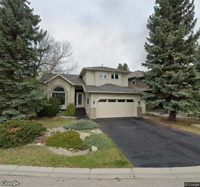 Street view of 1426 Sunwood Road SE, Calgary