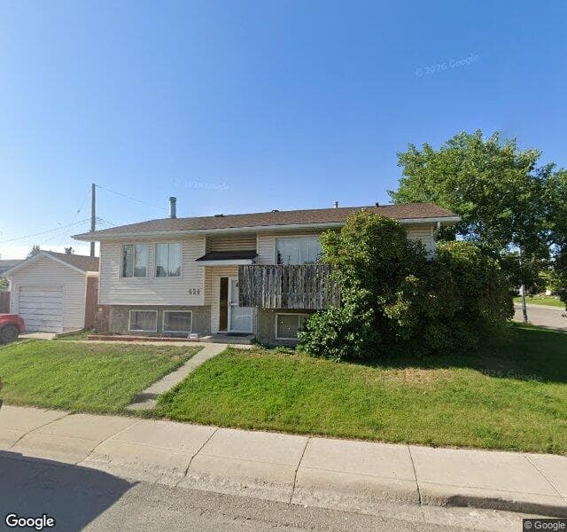 Street view of 624 Madeira Drive NE, Calgary