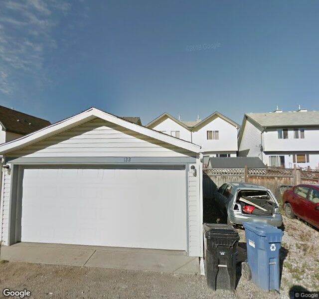 Street view of 122 Elgin Place SE, Calgary