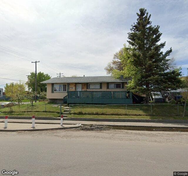 Street view of 1701 39 Street SE, Calgary
