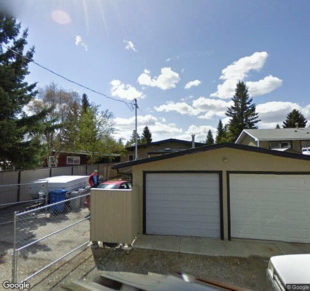 Street view of 32 Gordon Drive SW, Calgary