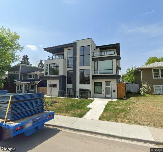 Street view of 925 29 Street NW, Calgary