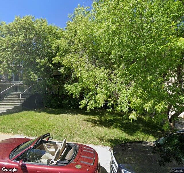 Street view of 203-2137 17 Street SW, Calgary