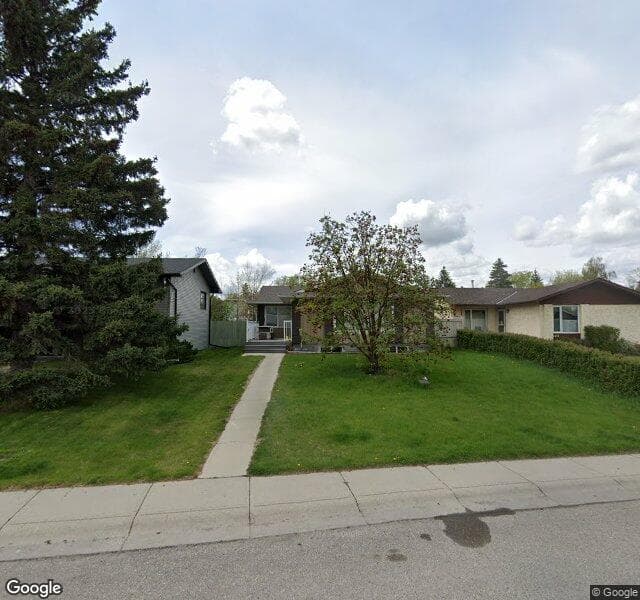 Street view of 138 Midcrest Crescent SE, Calgary