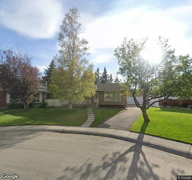 Street view of 140 Oakmoor Place SW, Calgary