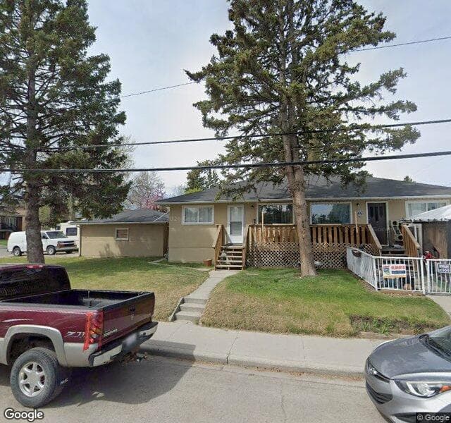 Street view of 452 24 Avenue NE, Calgary