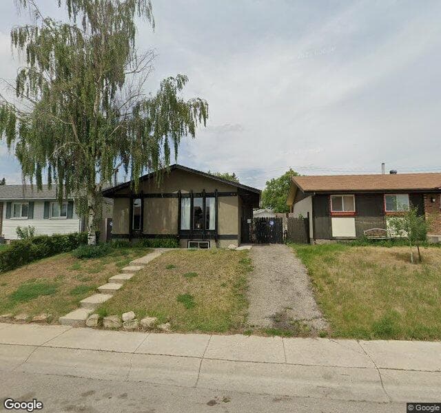 Street view of 464 Malvern Close NE, Calgary