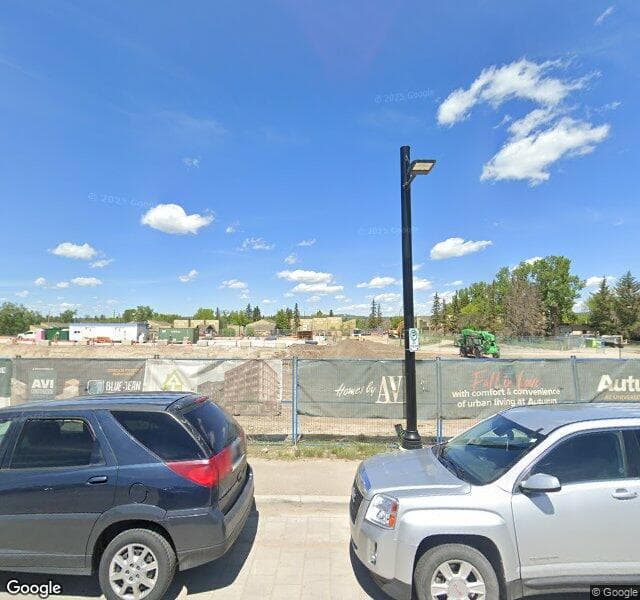Street view of 307-3107 Warren Street NW, Calgary