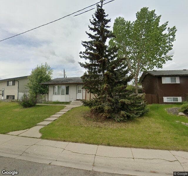 Street view of 87 Pennsburg Way SE, Calgary