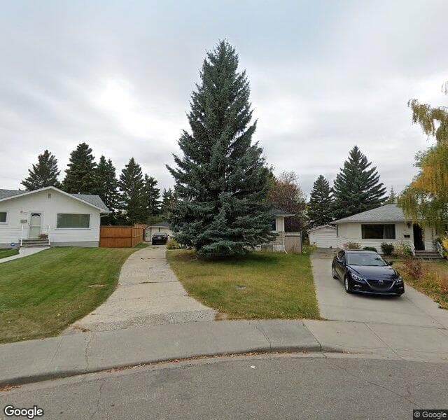 Street view of 7 Glenmount Crescent SW, Calgary