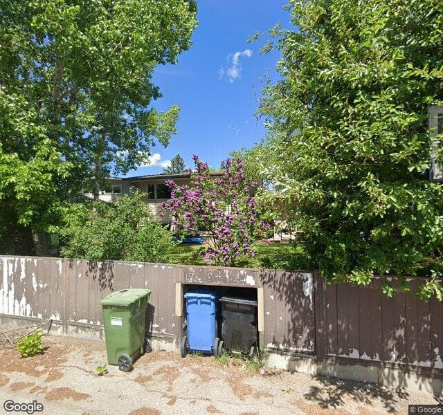 Street view of 4303 Vauxhall Crescent NW, Calgary