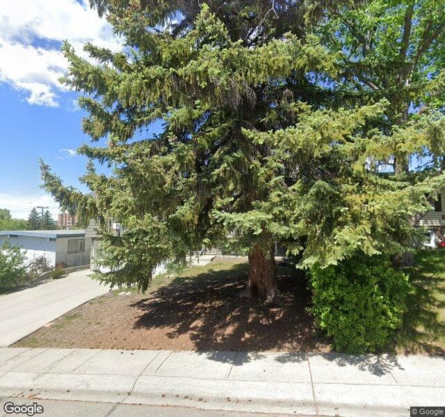 Street view of 5811 Dalkeith Hill NW, Calgary