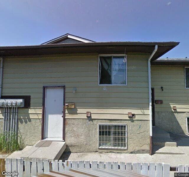 Street view of 6-4543 7 Avenue SE, Calgary