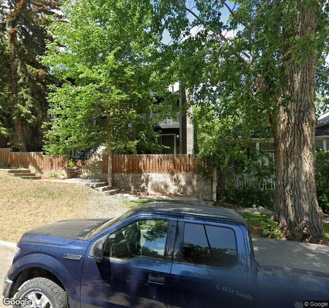 Street view of 101-412 2 Avenue NE, Calgary