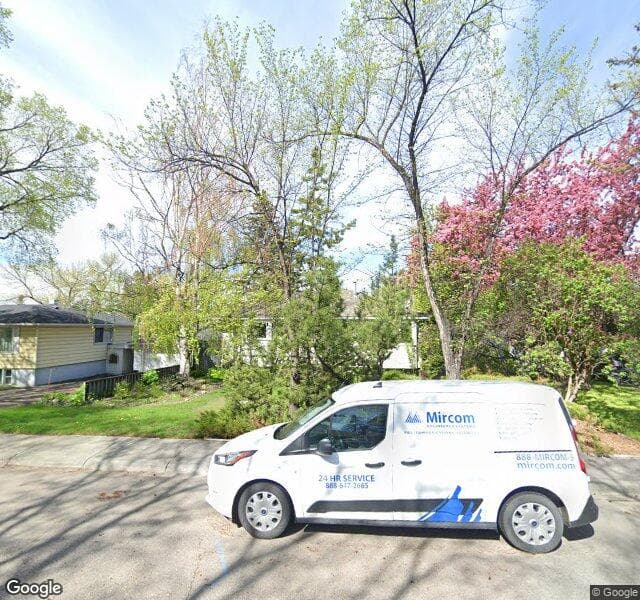 Street view of 2009 27 Street SE, Calgary