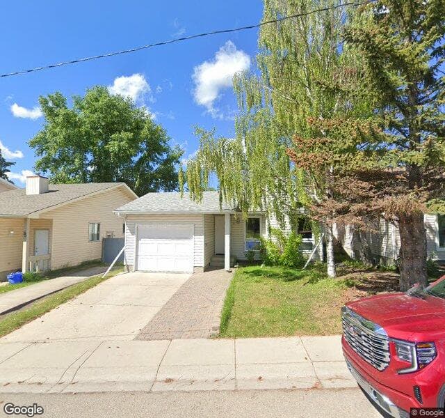 Street view of 19 Edgedale Road NW, Calgary