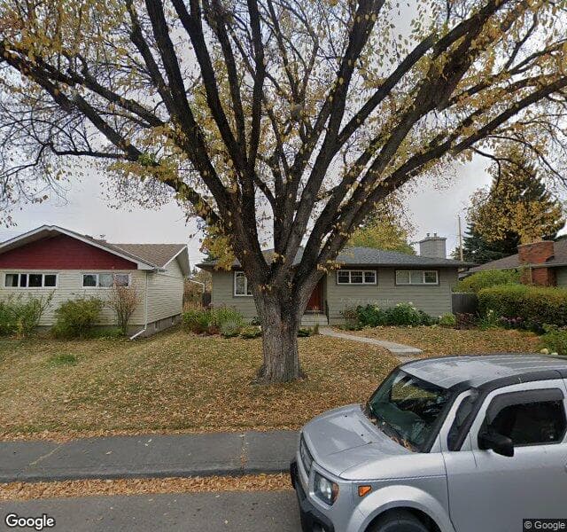Street view of 2803 Grant Crescent SW, Calgary