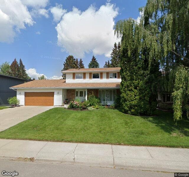 Street view of 10716 Willowgreen Drive SE, Calgary