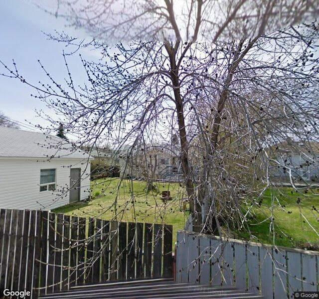 Street view of 464 29 Avenue NW, Calgary