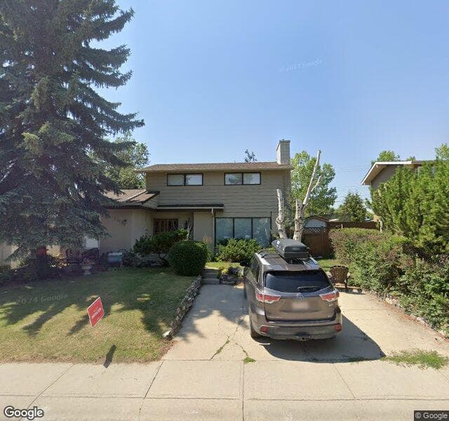 Street view of 2919 Lindsay Drive SW, Calgary