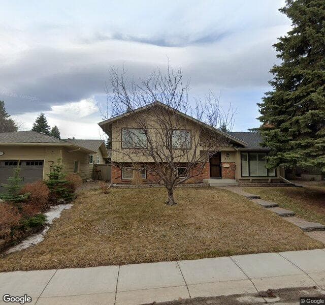 Street view of 431 Parkridge Crescent SE, Calgary